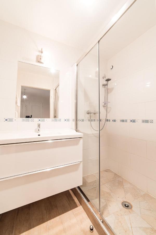 Maison Calme 14 Personnes, Piscine, Jardin Et Parking Buchères المظهر الخارجي الصورة